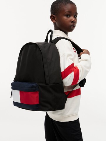 TOMMY HILFIGER Rugzak 'Essential' in Zwart: voorkant
