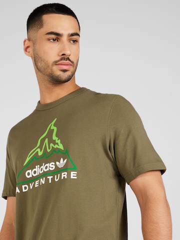 ADIDAS ORIGINALS T-Shirt 'Adventure Graphic' in Grün