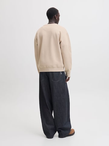 Sweat-shirt 'JJEACE' JACK & JONES en beige