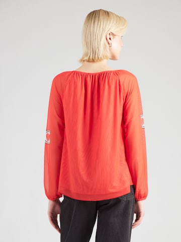 Grace Футболка в Красный