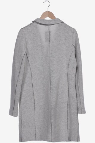 Amber & June Jacket & Coat in M in Grey