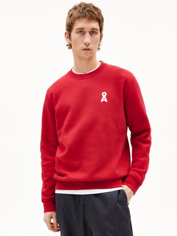 ARMEDANGELS Sweatshirt in Red