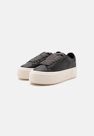 Calvin Klein - Sapatilhas baixas em preto