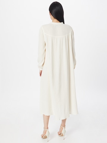 Robe-chemise 'Jess' Lollys Laundry en beige