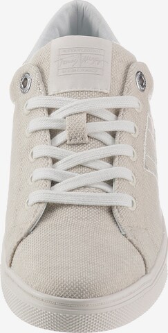 TOMMY HILFIGER Sneaker in Beige