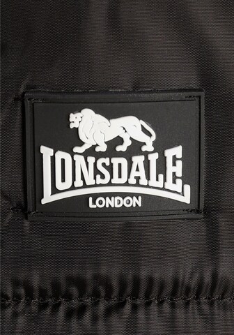 LONSDALE Winterjacke in Schwarz