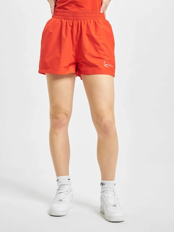 Karl Kani Loosefit Shorts in Rot