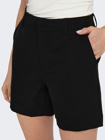 ONLY Regular Pants 'Lana-Berry' in Black: front