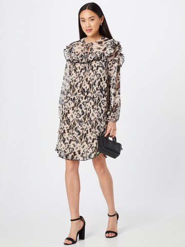 Rochie tip bluză de la Wallis pe bej
