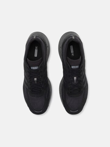 ADIDAS ORIGINALS Låg sneaker 'Adizero Aruku' i svart