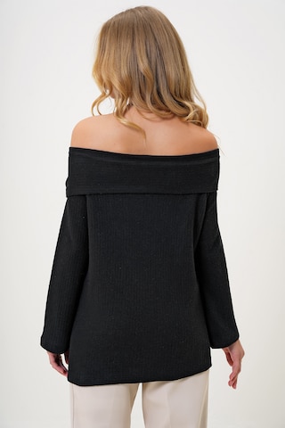 Tricou de la Trend Alaçatı Stili pe negru