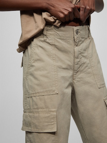 Pull&Bear Regular Cargo Pants in Grey