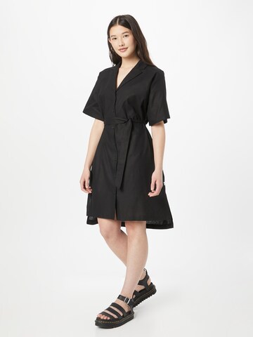 Robe-chemise 'Kiara' MAKIA en noir : devant