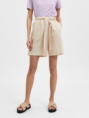 SELECTED FEMME Regular Shorts 'Gulia' in Beige: predná strana