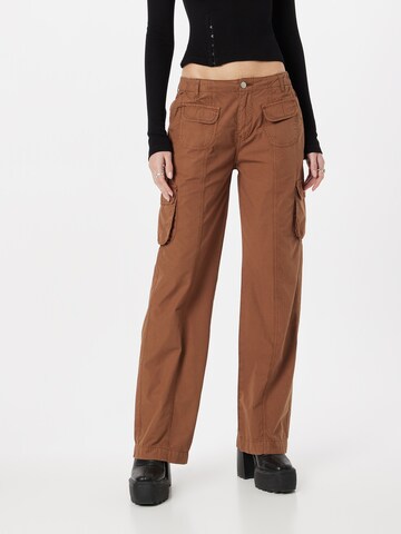 Regular Pantalon cargo 'Lulu' SHYX en marron : devant