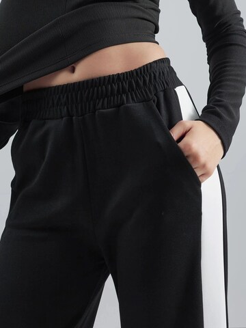 Wide leg Pantaloni di Hiccup in nero