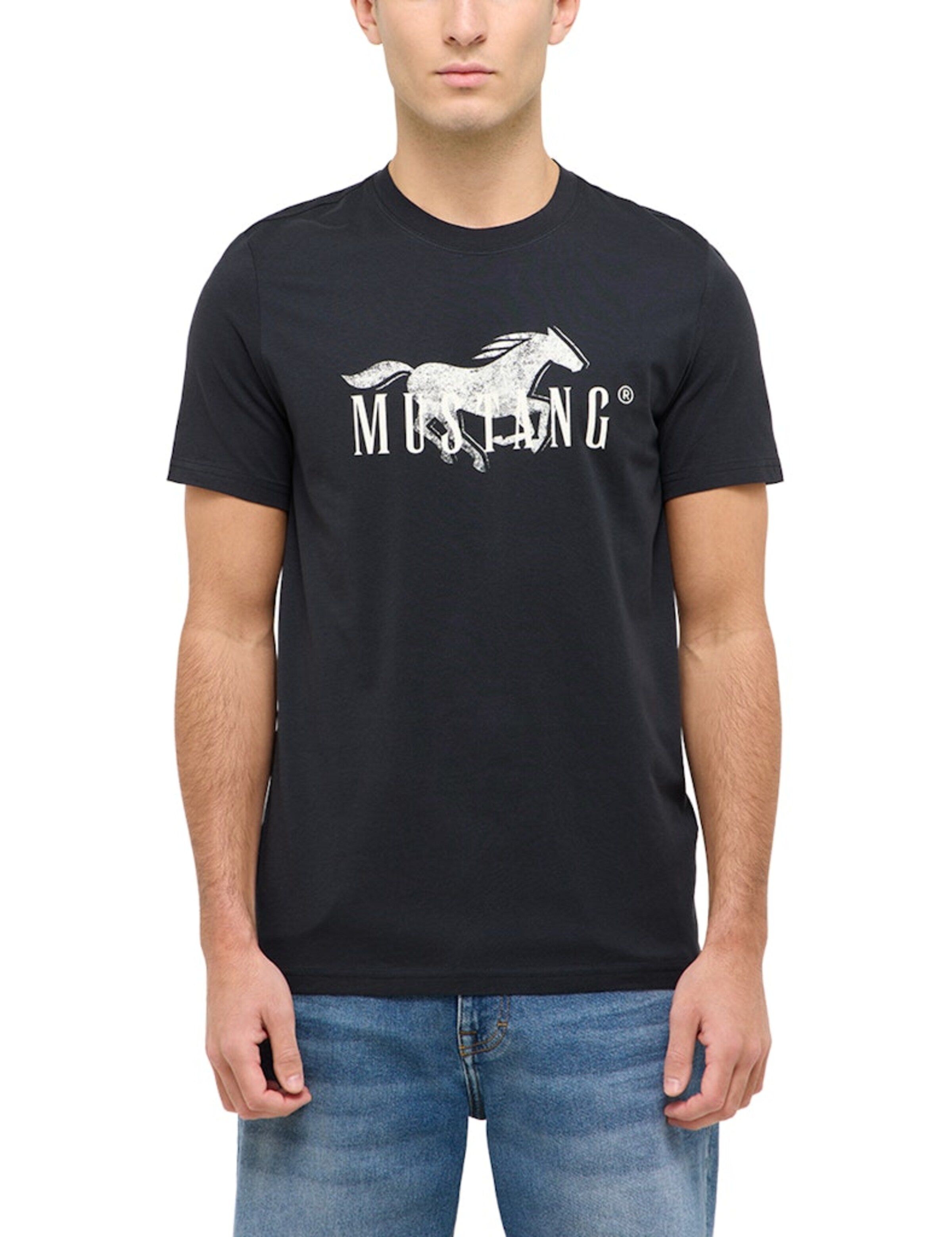 MUSTANG Koszulka 'Austin' w kolorze czarny: przód