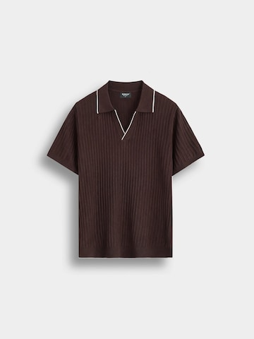 Burocs Shirt in Brown: front