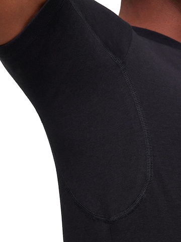 FALKE Undershirt in Black