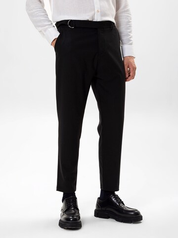 Regular Pantalon à pince Antioch en noir