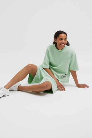 SENSES.THE LABEL Loosefit Shorts 'Pal:Mas' in Grün