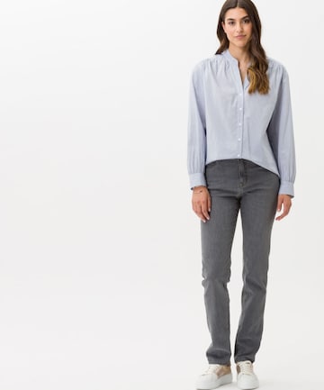 BRAX Regular Jeans 'CAROLA' in Grey: front