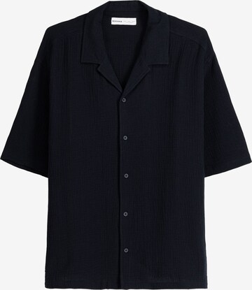 Bershka Button Up Shirt in Black: front