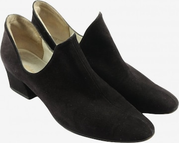 Robert Clergerie Flats & Loafers in 40 in Black: front