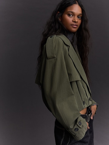 Bershka Vest in Green