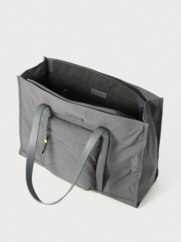 TOMMY HILFIGER Μεγάλη τσάντα σε γκρι: πίσω