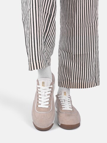 Crickit Sneaker ' TARA ' in Beige: Vorderseite