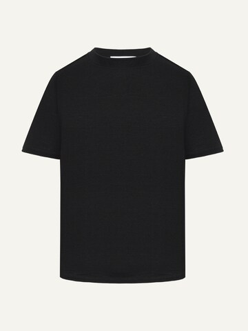 ZUBEK Shirt in Black: front