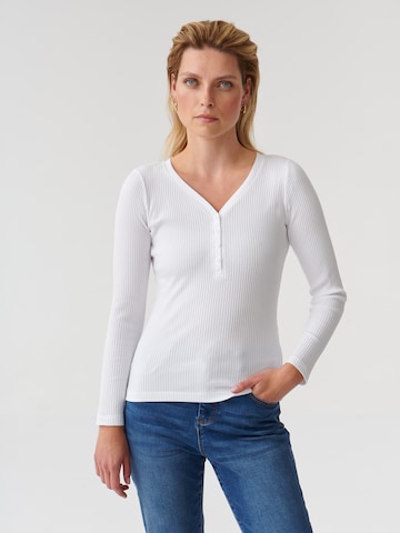 TATUUM Blouse 'LAROY' in White: front