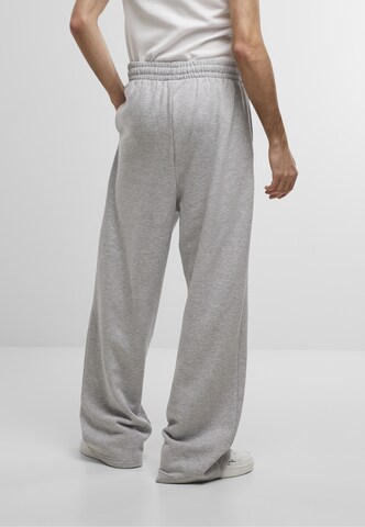 Baggy Pantaloni di Karl Kani in grigio