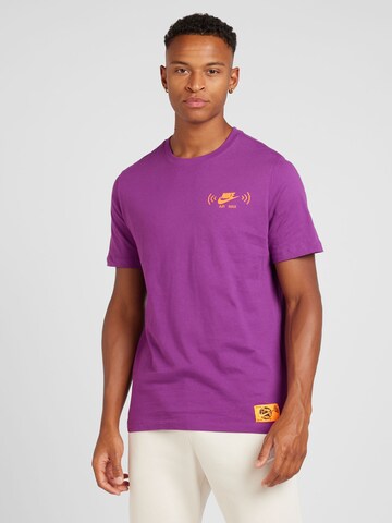 T-Shirt Nike Sportswear en violet : devant