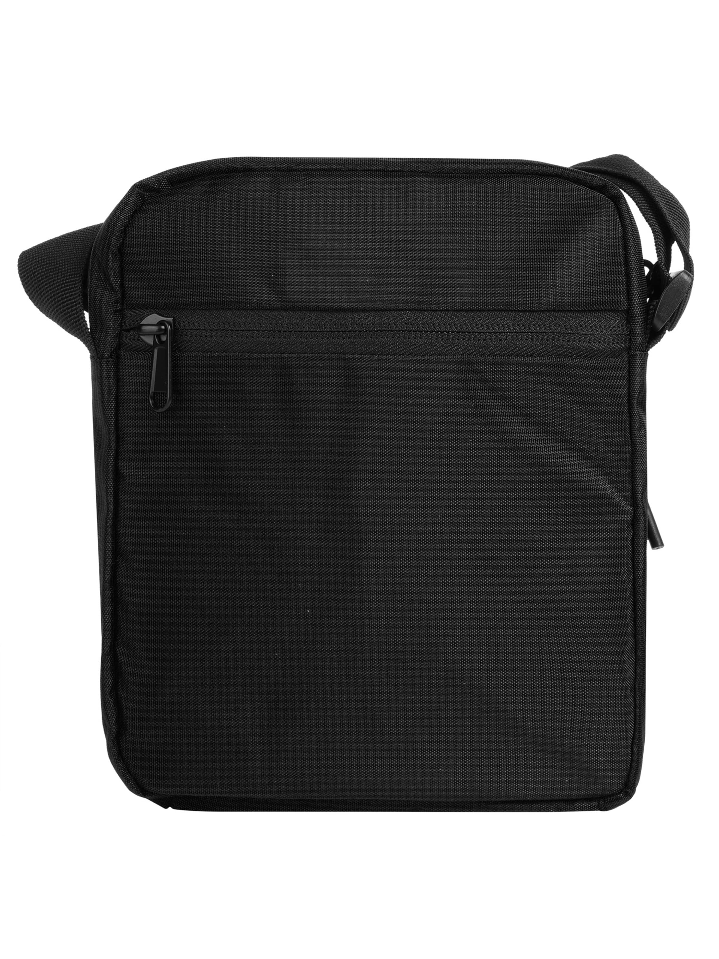Sac à bandoulière 'LIGHT N BASE' CHIEMSEE en noir