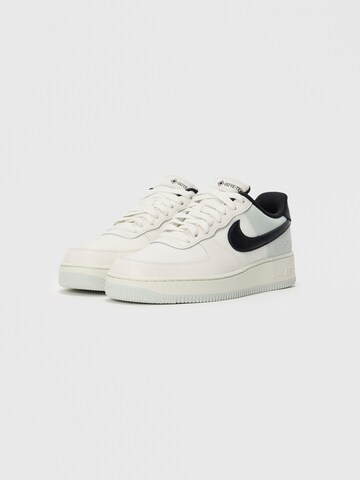 Nike Sportswear Sneakers laag 'Air Force 1' in Wit: voorkant
