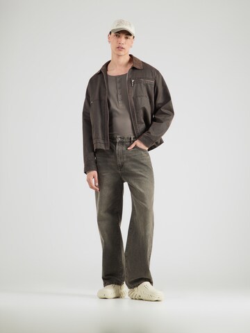 T-Shirt WEEKDAY en gris