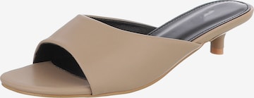 Ital-Design Mules in Brown: front