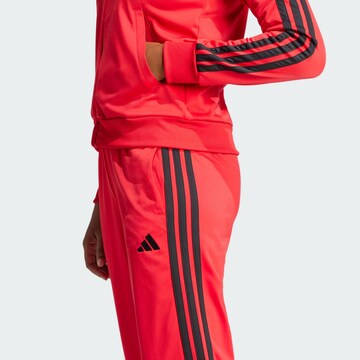 ADIDAS SPORTSWEAR Tréningruha 'Essentials' - piros