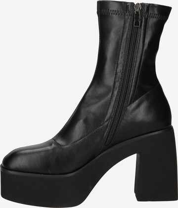 Simmi London Ankle Boots in Black