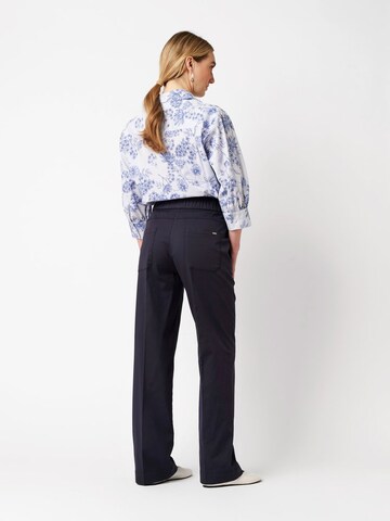 TONI Regular Hose in Blau