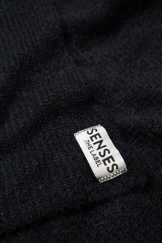 SENSES.THE LABEL Scarf in Blue