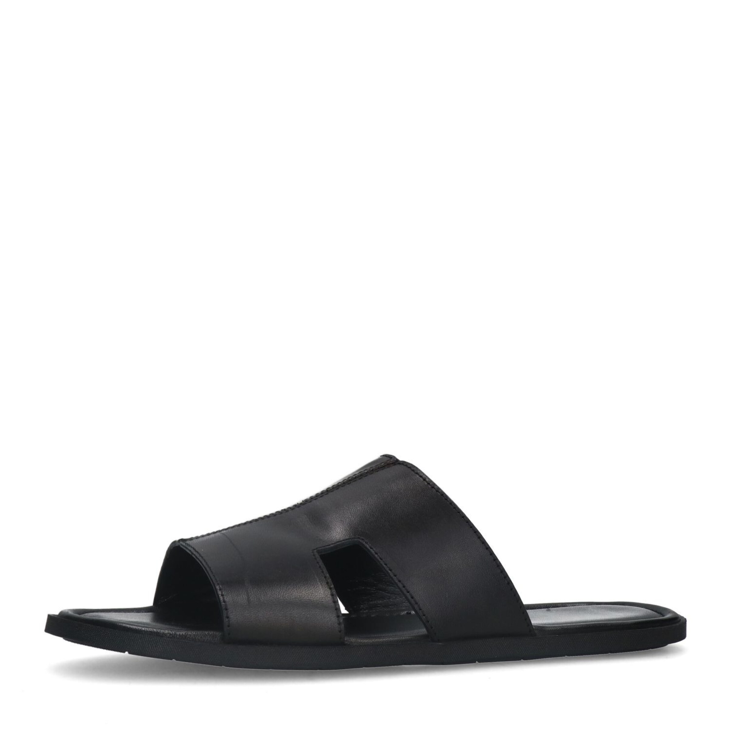 MANFIELD Mules in Black: front