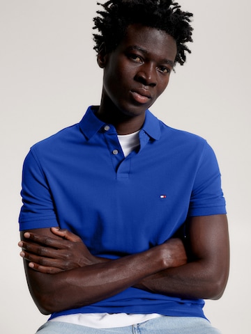 TOMMY HILFIGER Poloshirt in Blau