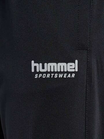 Hummel Slimfit Sporthose in Schwarz