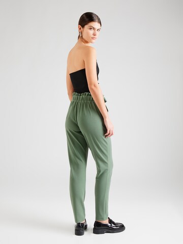 Tapered Pantaloni de la VERO MODA pe verde