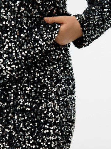 Vero Moda Curve - Falda 'BELLA' en negro
