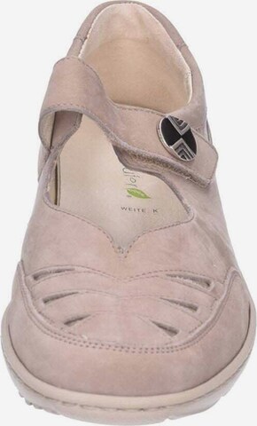 WALDLÄUFER Ballet Flats with Strap in Pink