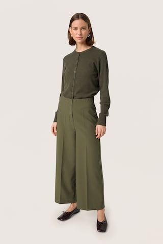 SOAKED IN LUXURY Wide leg Trousers 'Corinne' in Green